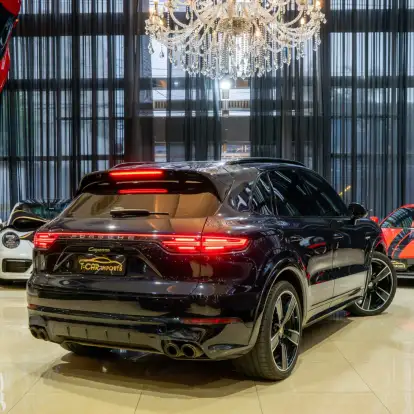 PORSCHE-CAYENNE-2023