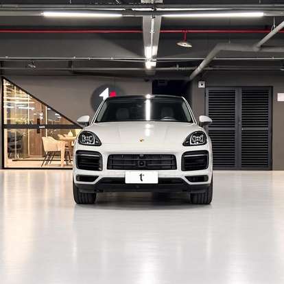 PORSCHE-CAYENNE-2022
