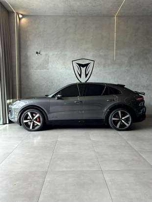 PORSCHE-CAYENNE-2025