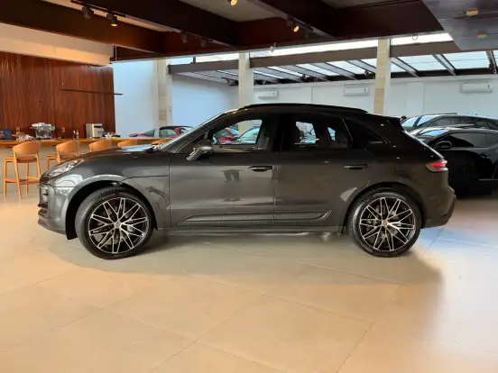 PORSCHE-MACAN-2025