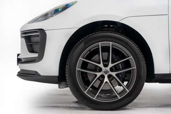 PORSCHE-MACAN-2023