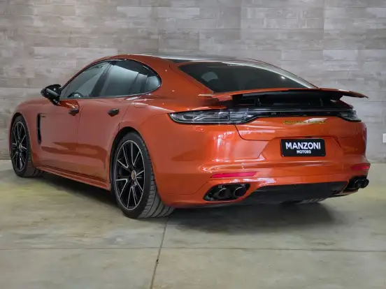 PORSCHE-PANAMERA-2022
