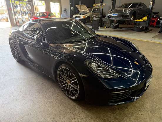 PORSCHE-718-2021