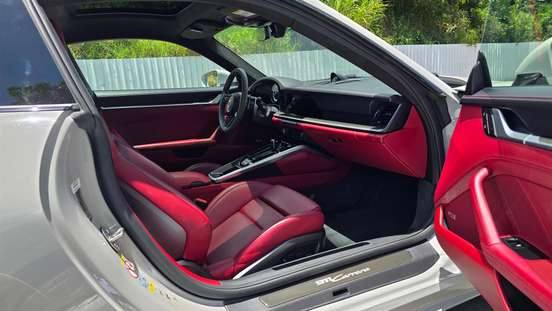PORSCHE-911-2022