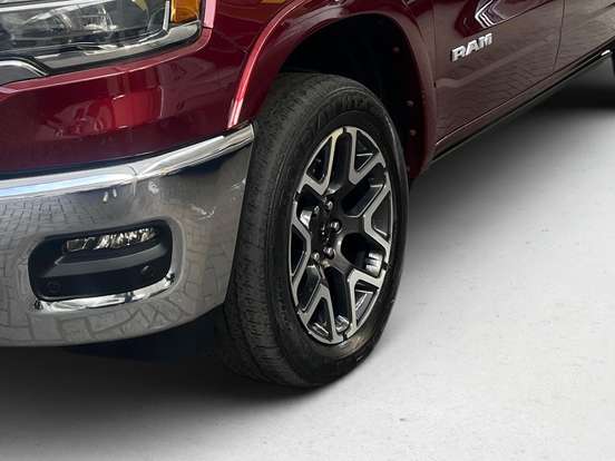 RAM-1500-3.0 HURRICANE 6 BITURBO GASOLINA LARAMIE NIGHT EDITION CD 4X4 AUTOMÁTICO RAM-1500-2024