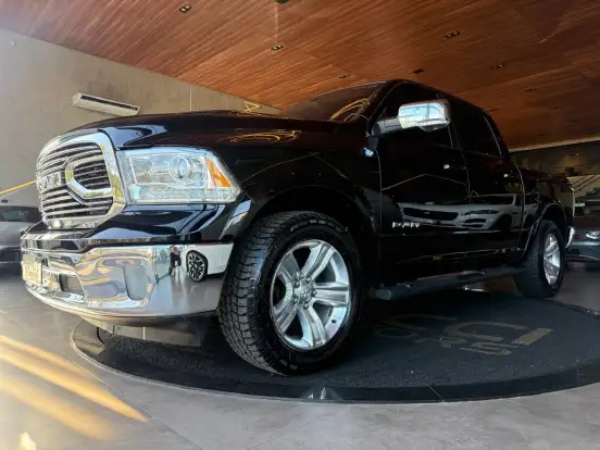 RAM-1500-5.7 V8 GASOLINA REBEL CD 4X4 AUTOMÁTICO RAM-1500-2022