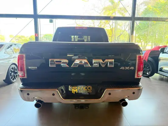 RAM-1500-5.7 V8 GASOLINA REBEL CD 4X4 AUTOMÁTICO RAM-1500-2022