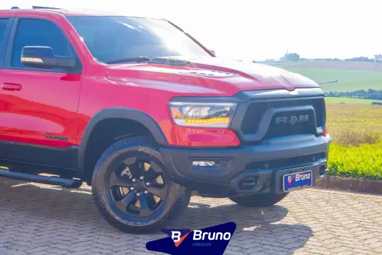 RAM-1500-5.7 V8 GASOLINA REBEL CD 4X4 AUTOMÁTICO RAM-1500-2022
