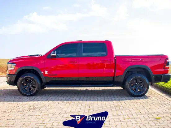 RAM-1500-5.7 V8 GASOLINA REBEL CD 4X4 AUTOMÁTICO RAM-1500-2022