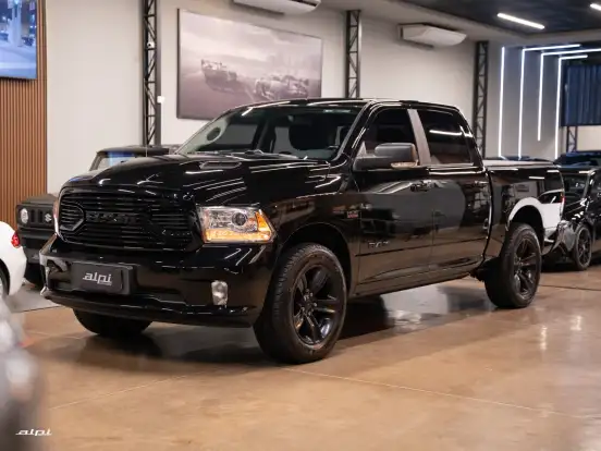 RAM-1500-5.7 V8 GASOLINA REBEL CD 4X4 AUTOMÁTICO RAM-1500-2022