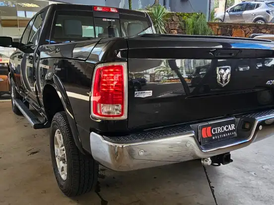 RAM-2500-6.7 LARAMIE 4X4 CD I6 TURBO DIESEL 4P AUTOMÁTICO RAM-2500-2017