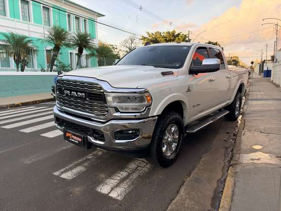 RAM-2500-6.7 I6 TURBO DIESEL LARAMIE CD 4X4 AUTOMÁTICO RAM-2500-2019