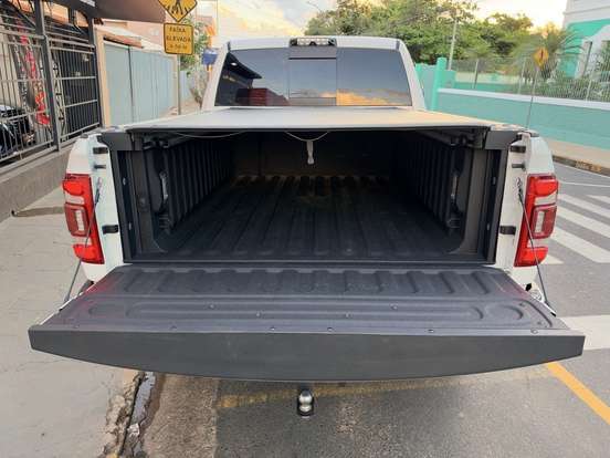 RAM-2500-6.7 I6 TURBO DIESEL LARAMIE CD 4X4 AUTOMÁTICO RAM-2500-2019