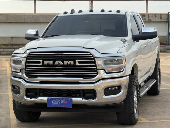 RAM 3500 6.7 I6 TURBO DIESEL LARAMIE CD 4X4 AUTOMÁTICO