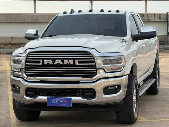 RAM-3500-6.7 I6 TURBO DIESEL LARAMIE CD 4X4 AUTOMÁTICO RAM-3500-2022