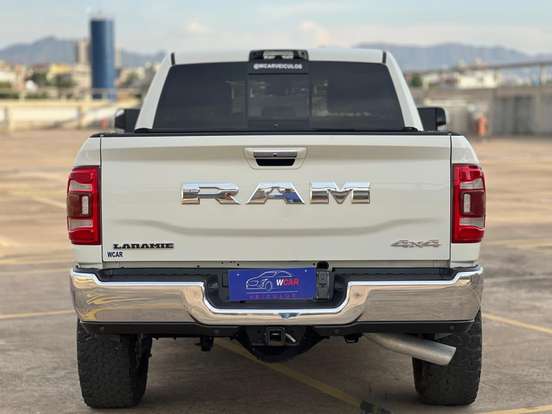 RAM-3500-6.7 I6 TURBO DIESEL LARAMIE CD 4X4 AUTOMÁTICO RAM-3500-2022