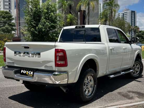 RAM-3500-6.7 I6 TURBO DIESEL LARAMIE CD 4X4 AUTOMÁTICO RAM-3500-2022