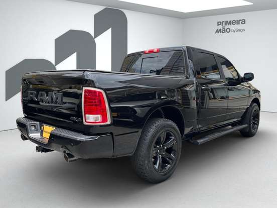 RAM-CLASSIC-5.7 V8 GASOLINA LARAMIE CD 4X4 AUTOMÁTICO RAM-CLASSIC-2022