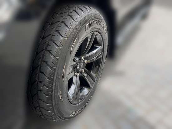 RAM-CLASSIC-5.7 V8 GASOLINA LARAMIE CD 4X4 AUTOMÁTICO RAM-CLASSIC-2022