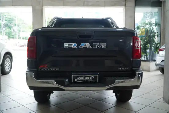 RAM-RAMPAGE-2.0 TURBO DIESEL LARAMIE 4X4 AUTOMÁTICO RAM-RAMPAGE-2023