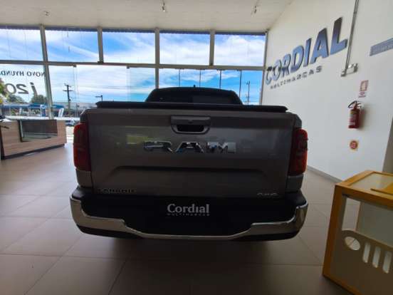 RAM-RAMPAGE-2.0 TURBO DIESEL LARAMIE 4X4 AUTOMÁTICO RAM-RAMPAGE-2024