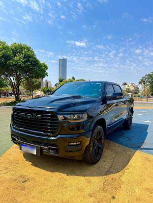 RAM-1500-3.0 HURRICANE 6 BITURBO GASOLINA LARAMIE NIGHT EDITION CD 4X4 AUTOMÁTICO RAM-1500-2024
