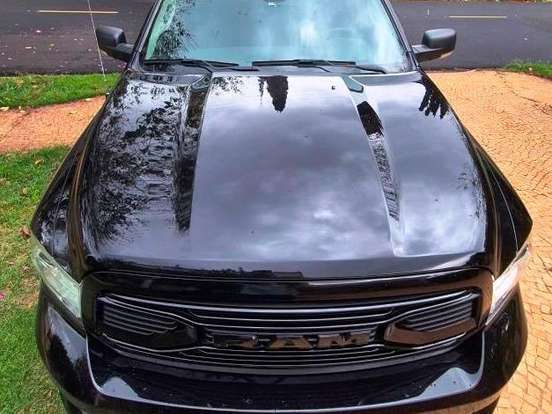 RAM-CLASSIC-5.7 V8 GASOLINA LARAMIE NIGHT EDITION CD 4X4 AUTOMÁTICO RAM-CLASSIC-2023