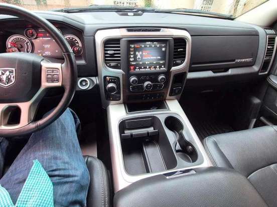 RAM-CLASSIC-5.7 V8 GASOLINA LARAMIE NIGHT EDITION CD 4X4 AUTOMÁTICO RAM-CLASSIC-2023