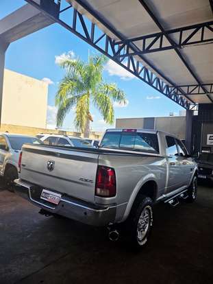 RAM-2500-6.7 LARAMIE 4X4 CD I6 TURBO DIESEL 4P AUTOMÁTICO RAM-2500-2012