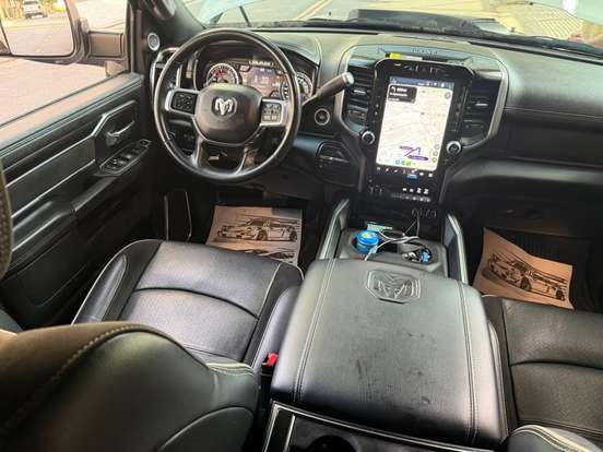 RAM-3500-6.7 I6 TURBO DIESEL LARAMIE NIGHT EDITION CD 4X4 AUTOMÁTICO RAM-3500-2022