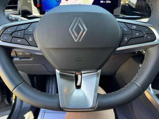 RENAULT-BOREAL-2025