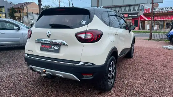 RENAULT-CAPTUR-2017