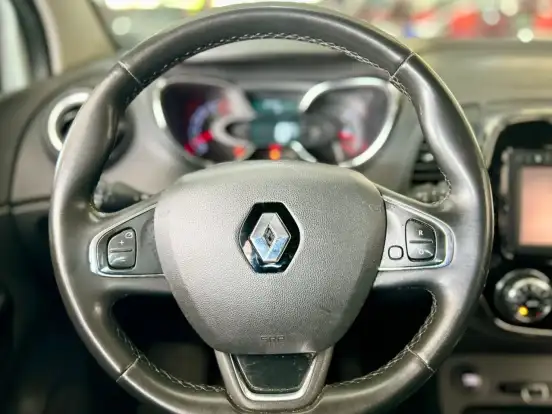 RENAULT-CAPTUR-2019