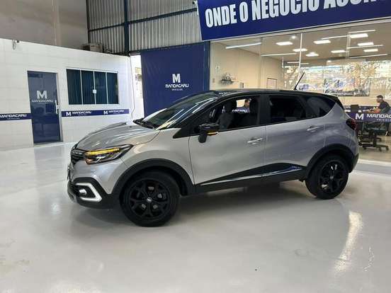 RENAULT-CAPTUR-2022