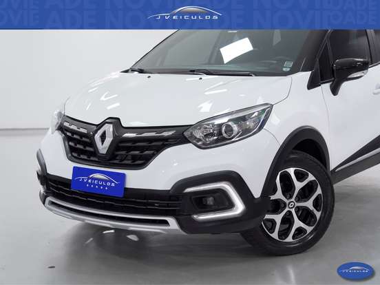 RENAULT-CAPTUR-2021