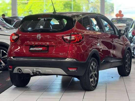 RENAULT-CAPTUR-2021