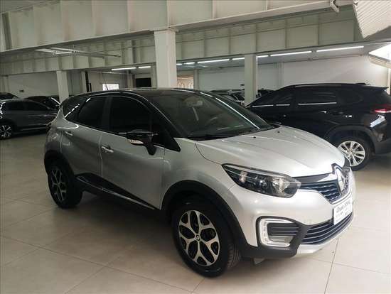 RENAULT-CAPTUR-2019