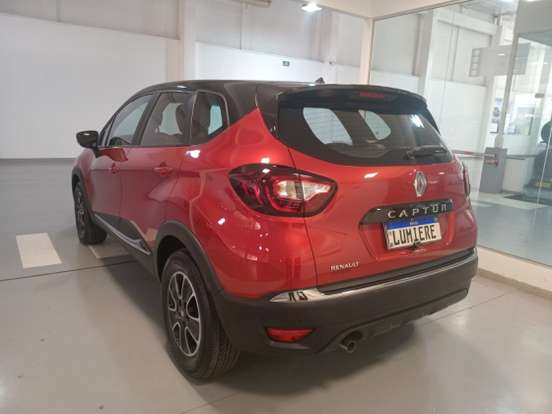 RENAULT-CAPTUR-2020