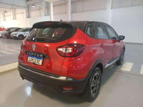 RENAULT-CAPTUR-2020