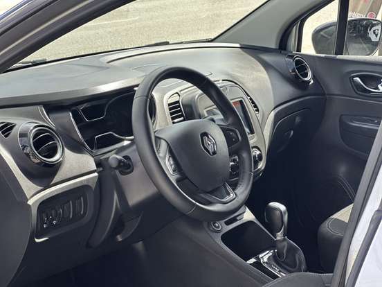 RENAULT-CAPTUR-2019