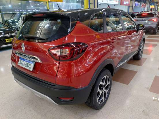 RENAULT-CAPTUR-2020