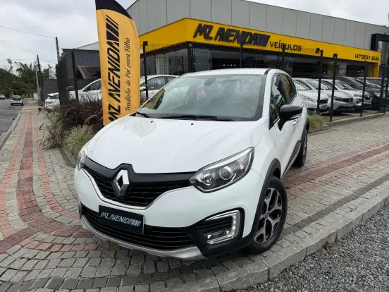 RENAULT-CAPTUR-2017