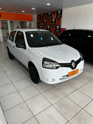 RENAULT-CLIO-2013