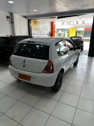 RENAULT-CLIO-2013