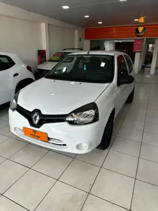 RENAULT-CLIO-2013