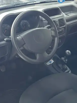 RENAULT-CLIO-2013