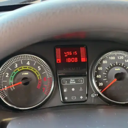 RENAULT-CLIO-1.0 EXPRESSION 16V FLEX 4P MANUAL RENAULT-CLIO-2015