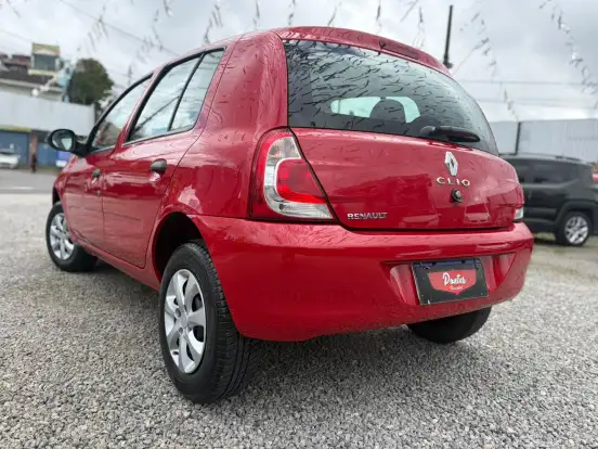 RENAULT-CLIO-2014