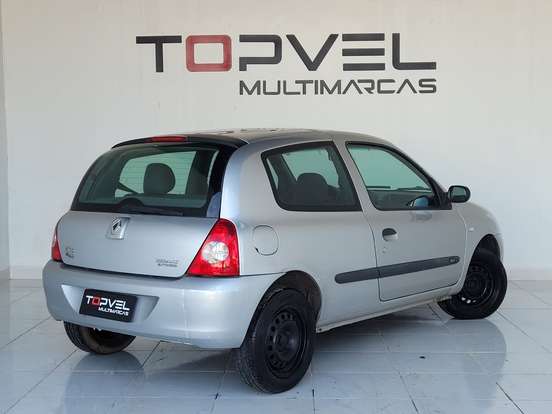 RENAULT-CLIO-2010