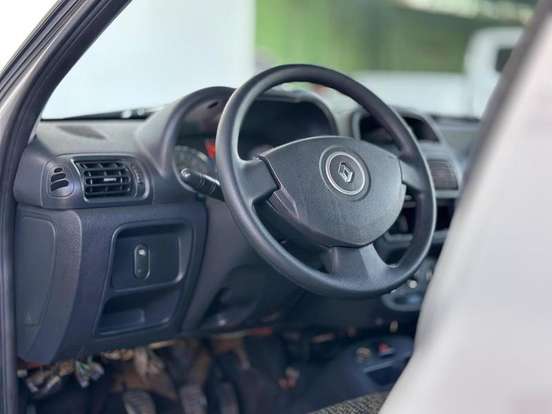 RENAULT-CLIO-1.0 AUTHENTIQUE 16V FLEX 2P MANUAL RENAULT-CLIO-2013